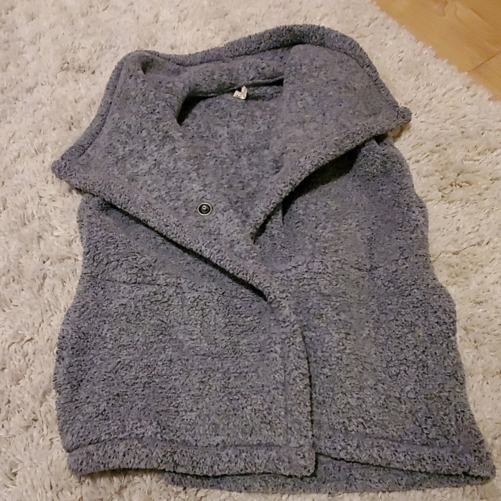 LUCY Vest